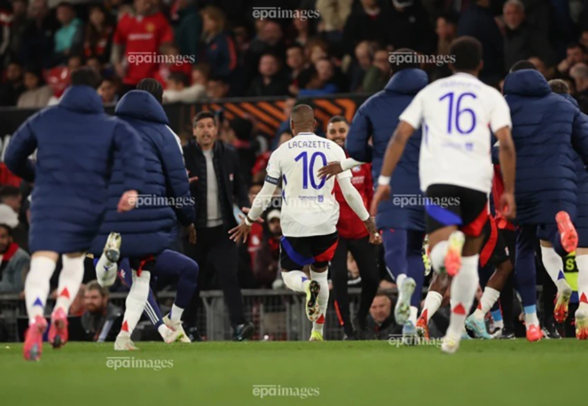 lyon-lacazette.jpg