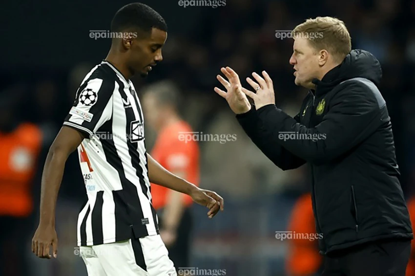 Newcastle ra tuyên bố về tương lai của Isak,NEWCASTLE,ISAK