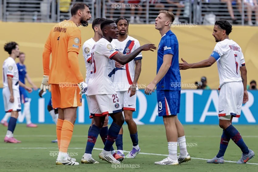 Donnarumma gây chiến với PSG,PSG,Donnarumma
