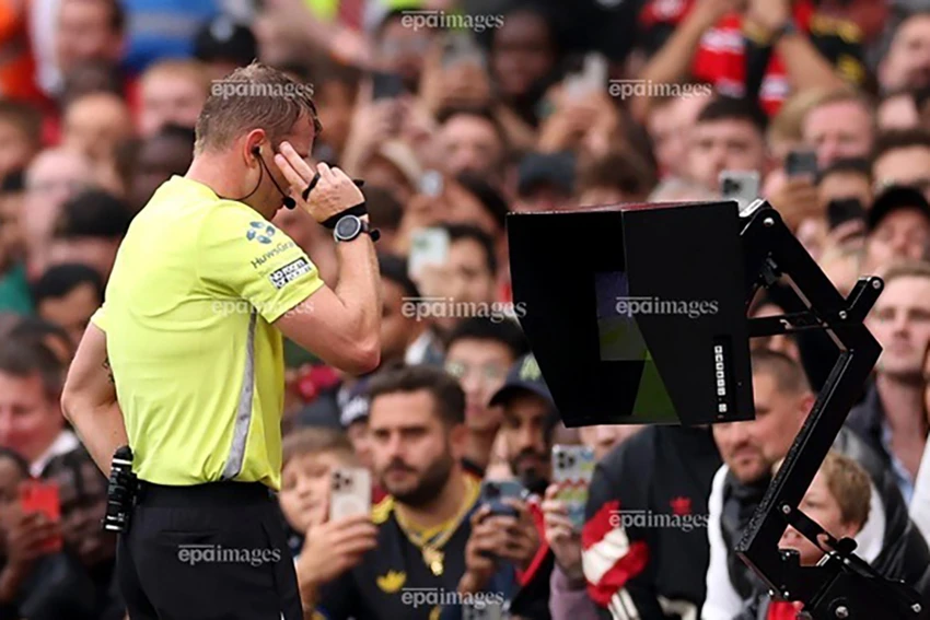 PGMOL thừa nhận trọng tài mắc lỗi khi Chelsea và MU hưởng lợi từ VAR,MU,CHELSEA,VAR