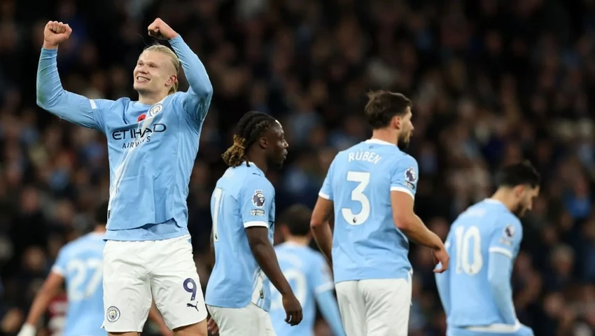 man-city-ap-sat-arsenal.jpg