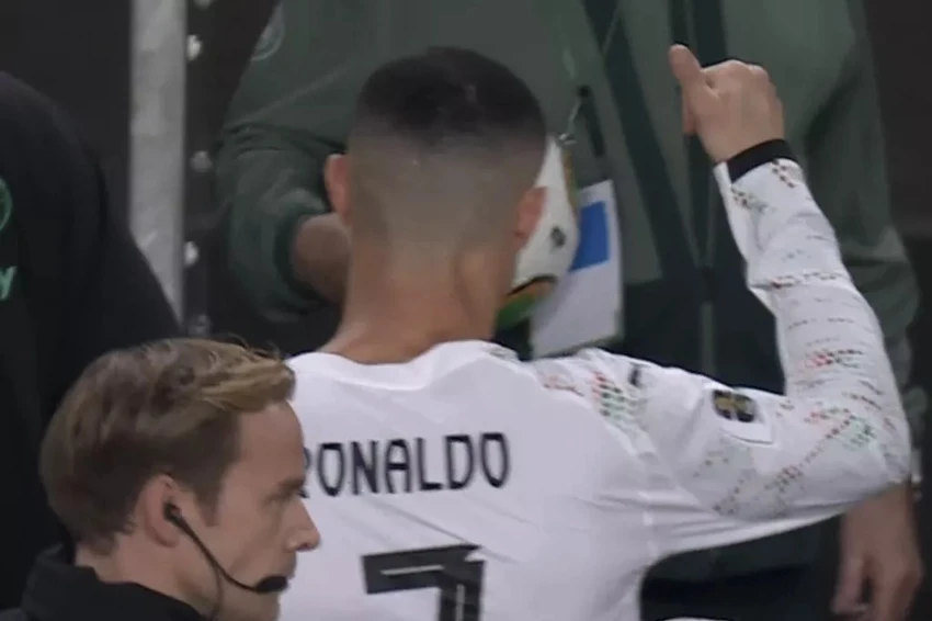 ronaldo-nhan-the-do-1.jpg