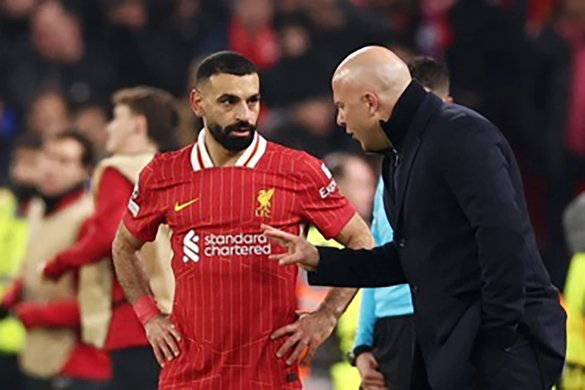 liverpool-trung-phat-salah.jpg