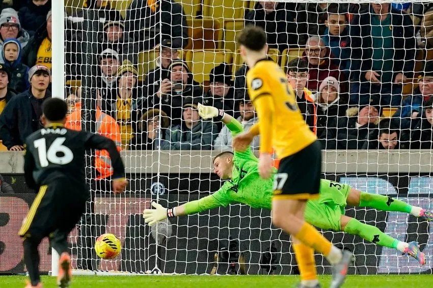 bruno-fernandes-mu-thang-wolves.jpg