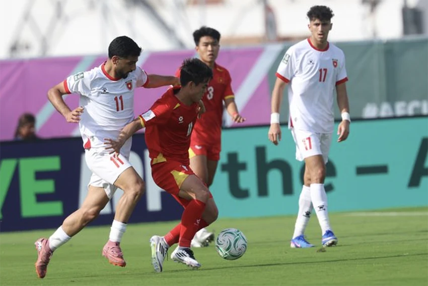 van-khang-u-23-viet-nam.png