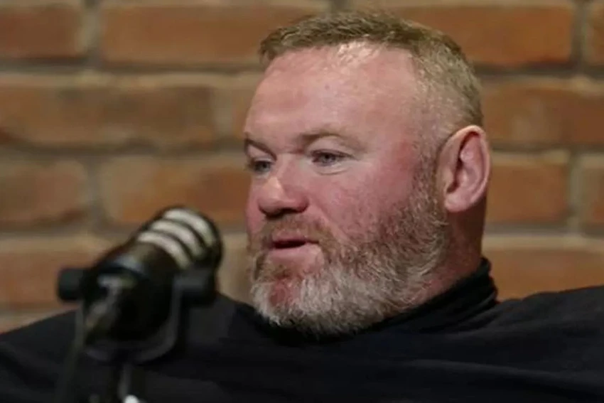 rooney-gia-nhap-mu.jpg
