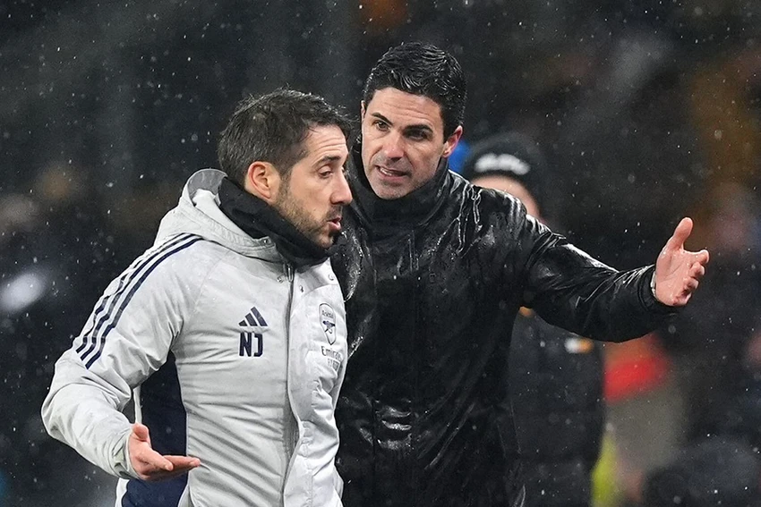 arsenal-vo-dich-premier-league.jpg