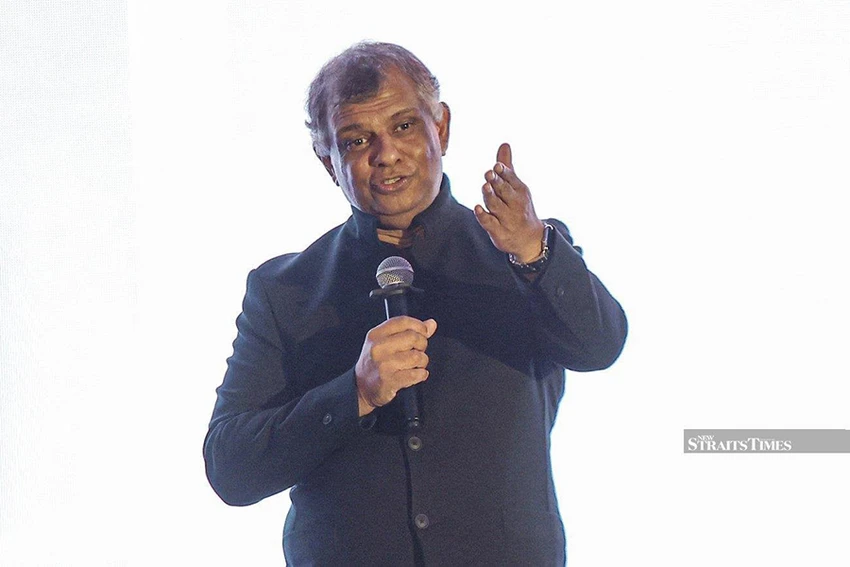 fernandes-bong-da-malaysia.jpg