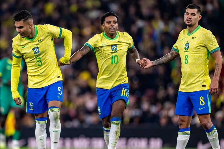 mu-Guimaraes-casemiro.jpg