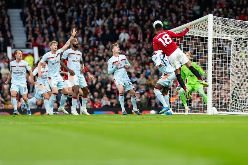 manchester-united-casemiro.jpg