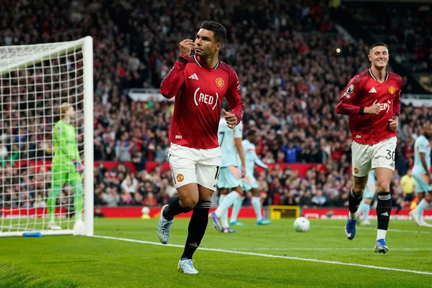 manchester-united-casemiro.jpg
