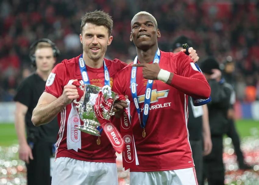 mu-pogba-carrick.jpg