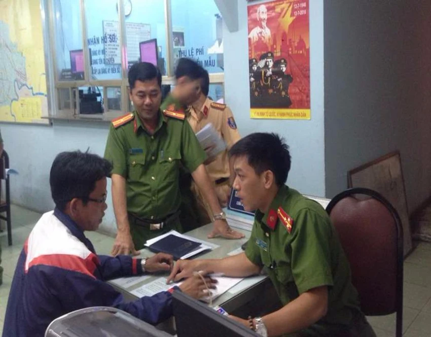 Công an quận phú nhuận hướng dẫn người dân