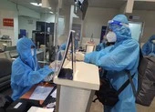 Hàng trăm người dân Quảng Nam được về quê bằng máy bay
