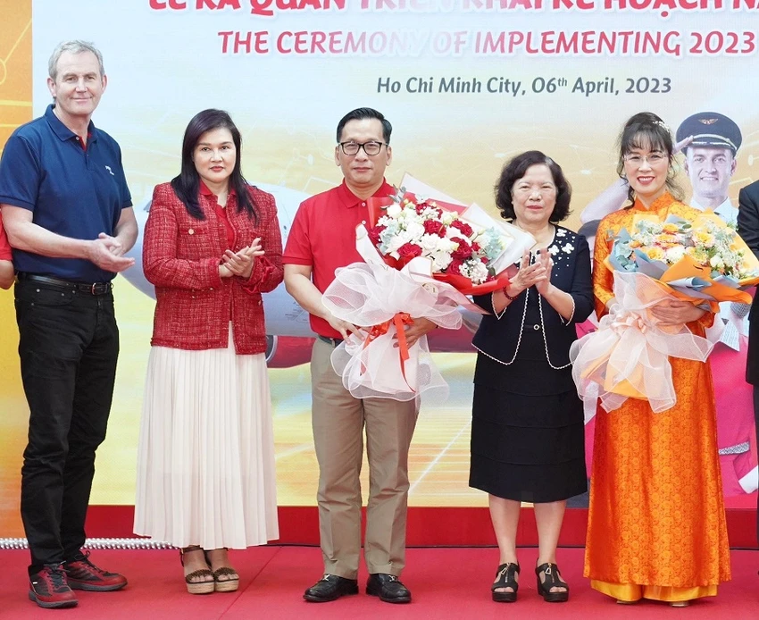 Nữ tỉ phú Nguyễn Thị Phương Thảo sẽ đảm nhiệm vị trí Chủ tịch Hội đồng Quản trị hãng hàng không Vietjet. Ảnh: VJ Nữ tỉ phú Nguyễn Thị Phương Thảo sẽ đảm nhiệm vị trí Chủ tịch Hội đồng Quản trị hãng hàng không Vietjet. Ảnh: VJ