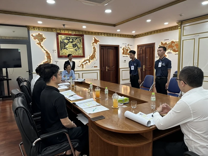 phong-van-lao-dong-sang-nhat-lam-viec.jpg