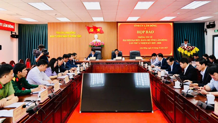 Tỉnh uỷ Lâm Đồng họp báo thông tin về Đại hội đại biểu Đảng bộ tỉnh lần thứ I.