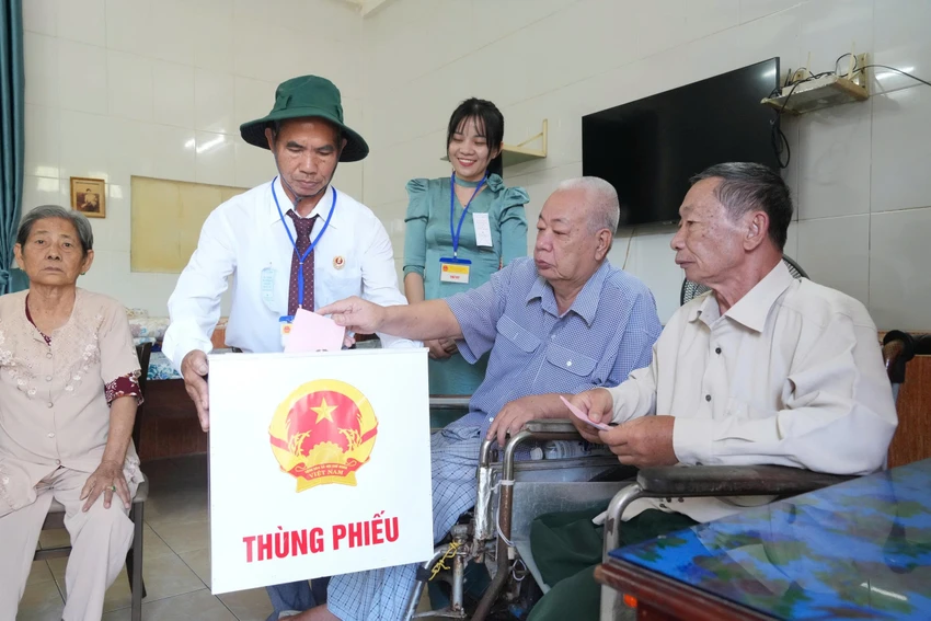 gen-h-khanh-ky-2.jpg