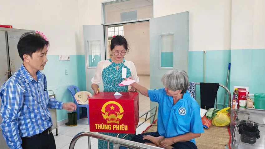 gen-n-nguyen-chinh-bau-cu.jpg
