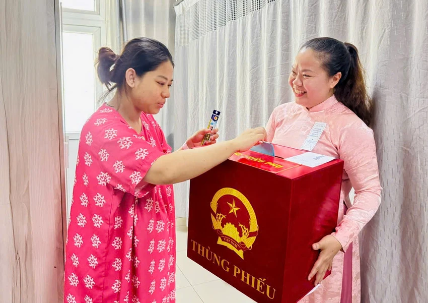gen-n-thao-phuong-bau-cu.jpg