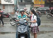 Bố mẹ, thầy cô đồng hành cùng các thí sinh