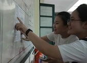 925.000 sĩ tử bắt đầu làm thủ tục kỳ thi lớn nhất năm