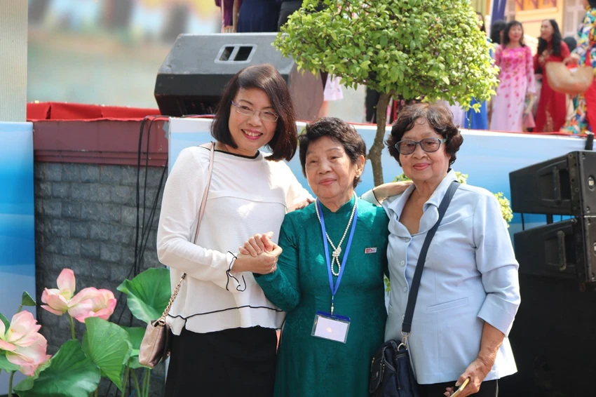 Ông Trương Hòa Bình dự kỷ niệm 100 năm thành lập trường Marie Curie ảnh 9 Ông Trương Hòa Bình dự kỷ niệm 100 năm thành lập trường Marie Curie ảnh 9