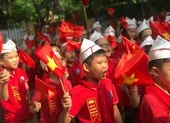 Rộn ràng lễ khai giảng không bóng bay ở Hà Nội