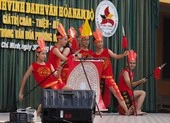 Hào hứng xem cải lương Trọng Thủy - Mỵ Châu sau giờ học sử
