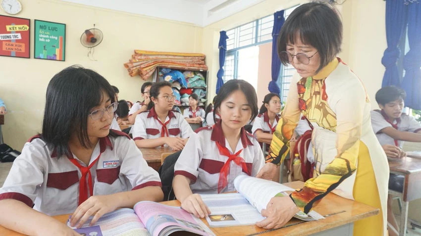 nha giao nghi huu