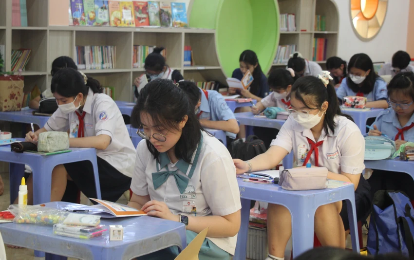 Sau trải nghiệm, học sinh sẽ thiết kế một cuốn sách. Ảnh: TT Thi ‘Lớn lên cùng sách’, HS thiết kế một cuốn sách về lịch sử