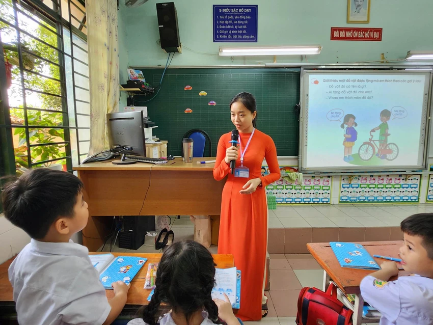 Giờ học của học sinh Trường Tiểu học Lương Thế Vinh, quận Gò Vấp. Ảnh: NGUYỄN QUYÊN Giờ học của học sinh Trường Tiểu học Lương Thế Vinh, quận Gò Vấp. Ảnh: NGUYỄN QUYÊN