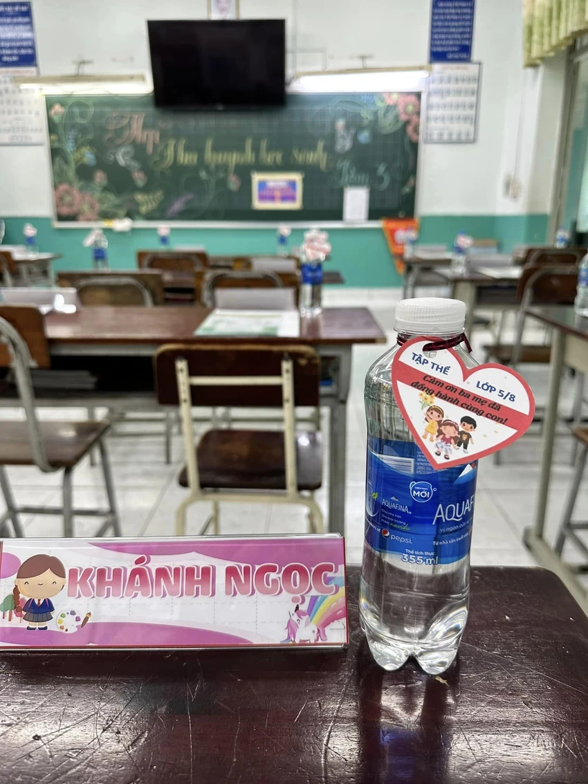 Buổi họp phụ huynh được các cô chuẩn bị chu đáo. Ảnh: PHCC Buổi họp phụ huynh được các cô chuẩn bị chu đáo. Ảnh: PHCC