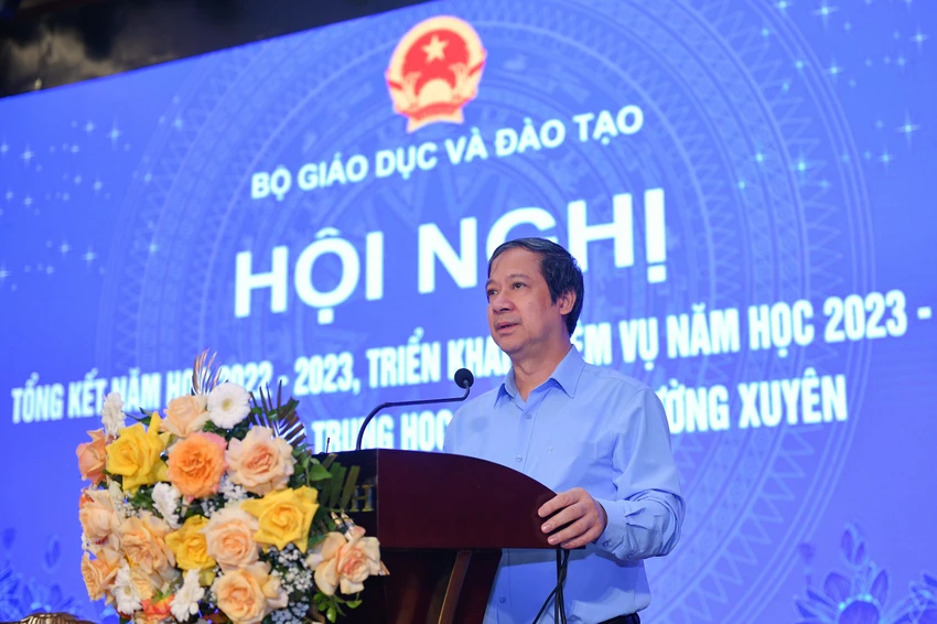 Bộ trưởng Bộ GD&ĐT Nguyễn Kim Sơn phát biểu chỉ đạo tại hội nghị. Ảnh: Bộ GD&ĐT Bộ trưởng Bộ GD&ĐT Nguyễn Kim Sơn phát biểu chỉ đạo tại hội nghị. Ảnh: Bộ GD&ĐT