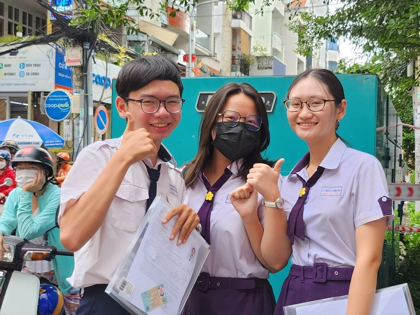 Các thí sinh tham dự kỳ thi tốt nghiệp THPT tại TP.HCM. Ảnh: NGUYỄN QUYÊN Các thí sinh tham dự kỳ thi tốt nghiệp THPT tại TP.HCM. Ảnh: NGUYỄN QUYÊN