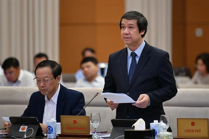 Bộ trưởng Bộ GD&amp;ĐT phát biểu tại phiên giám sát. Ảnh: BỘ GD&amp;ĐT