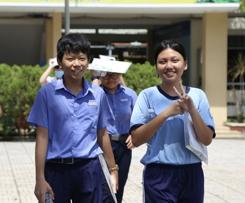 đề Toán thi vào lớp 10