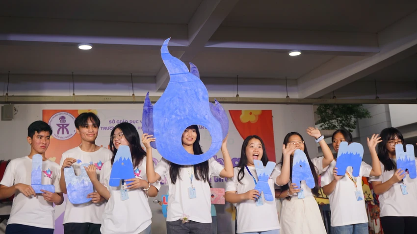 truong-thpt-chuyen-tran-dai-nghia-2.JPG