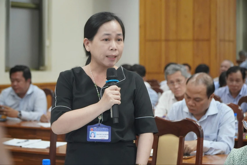 dau-thau-chuong-trinh-nha-truong.jpg