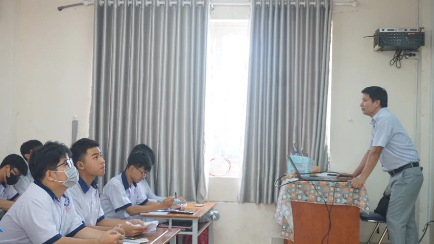 thi-tot-nghiep-3.JPG