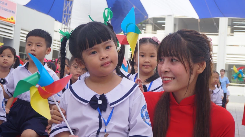 miễn học phí