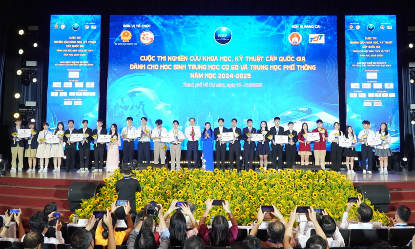 cuoc-thi-nghien-cuu-khoa-hoc-ky-thuat-2-2.jpg