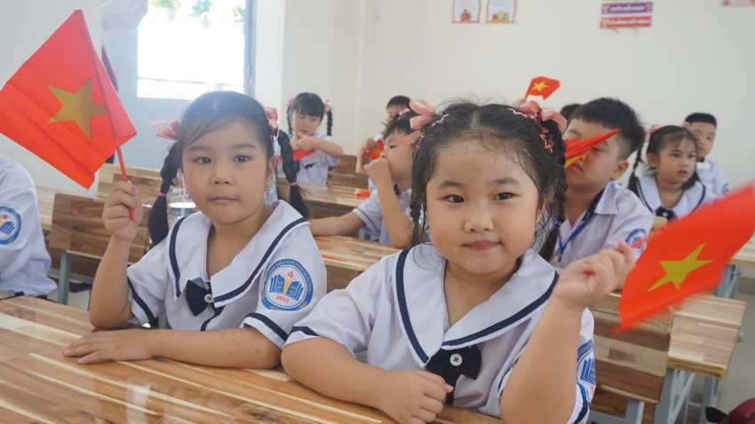 tuyển sinh lớp 1