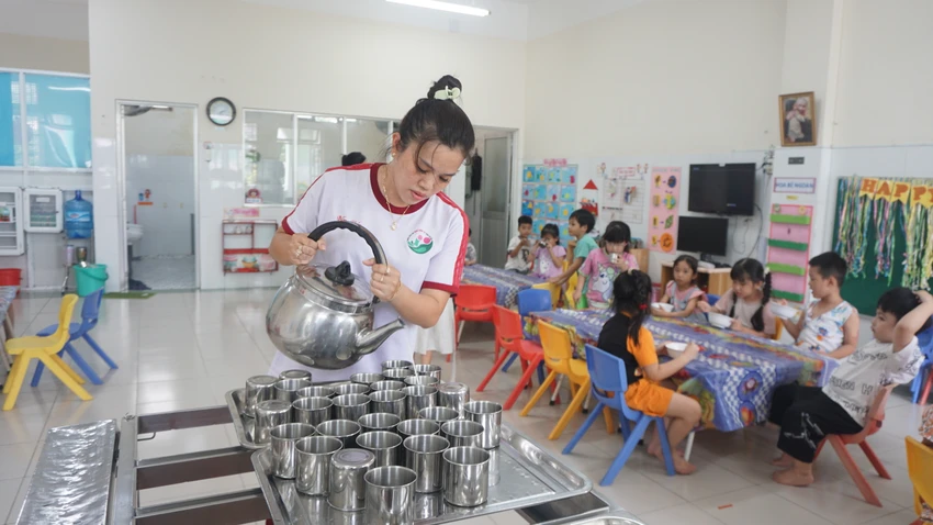 Lựa chọn sữa trong trường mầm non
