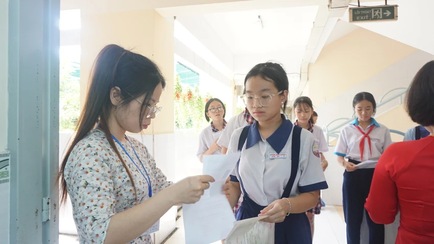 thủ khoa lớp 10