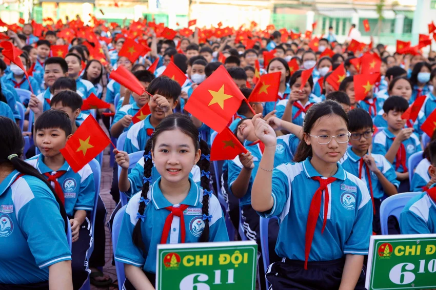lịch tựu trường