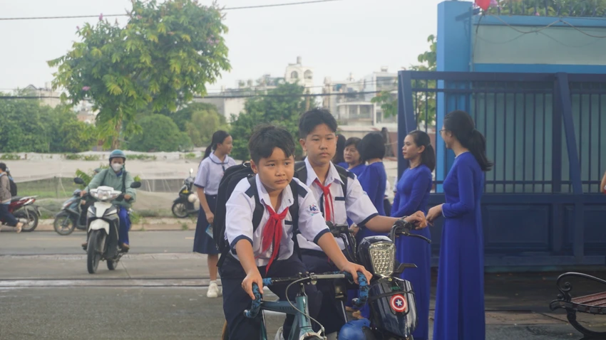 ngay-tuu-truong-12.JPG