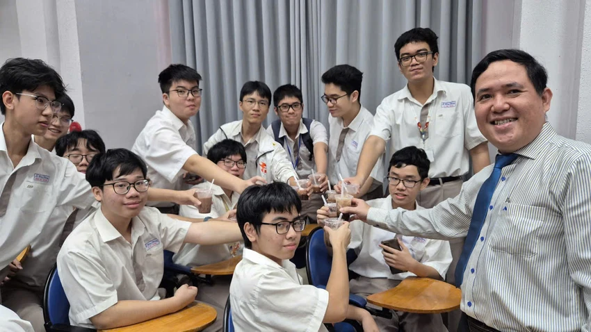 hoc-sinh-gioi-quoc-gia.jpg