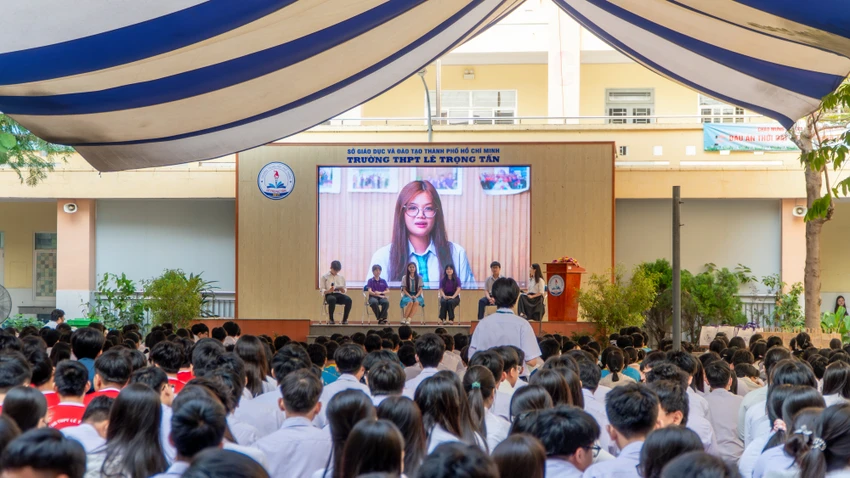 ỨNG DỤNG AI