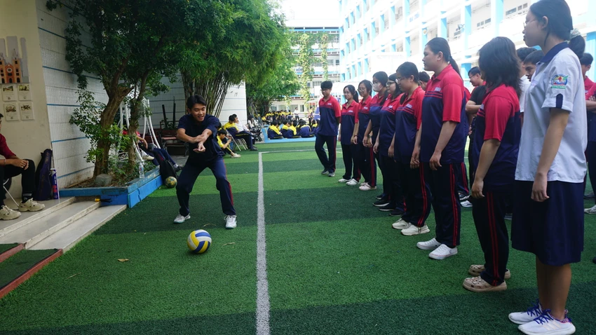 mot-ngay-lam-giao-vien-1.JPG